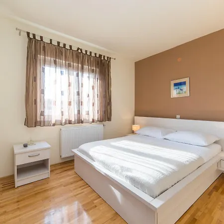 Dolo - In Centre Apartment *