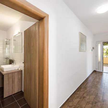 Apartment Dolo - In Centre Makarska