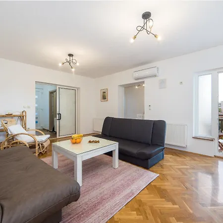 Dolo - In Centre Apartment